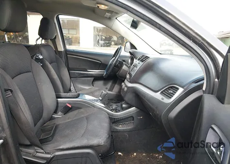 2017 Dodge Journey Sxt z USA, uszkodzony, nr VIN 3C4PDCBB8HT570054